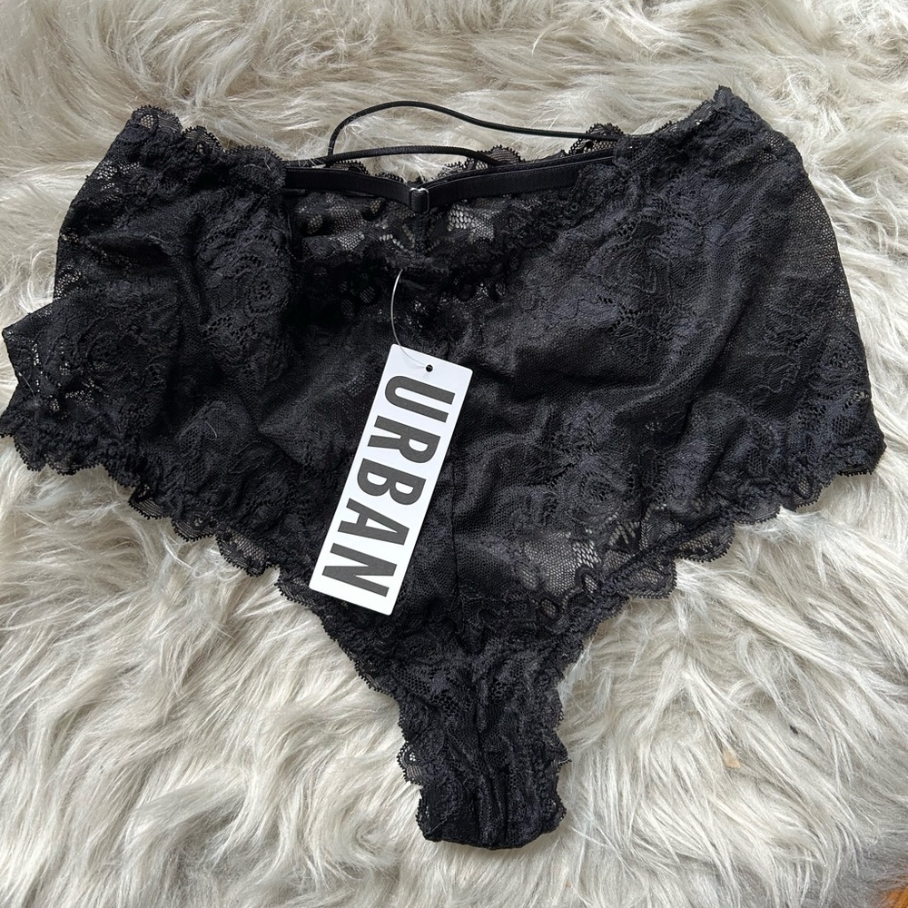 🆕 with tags 4 pairs MD cute undies - Picture 6 of 8